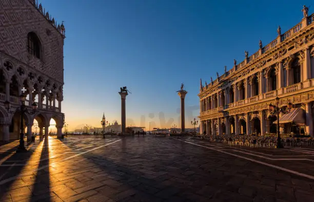 san-marco-during-sunrise-in-venice-italy-picture-id645782146.jpg