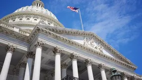 美联储利率决议重磅出炉 鲍威尔召开记者发布会 黄金气势如虹