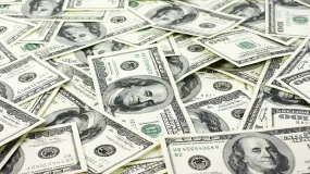 百丽国际：关注今晚美国小非农（ADP）数据！