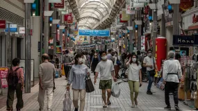 日本通胀连续8月高于目标，央行政策转向之风吹得更劲了