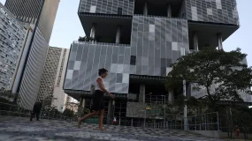 Petrobras: ações seguem com boa relação risco-retorno mesmo após disparada, diz BBI