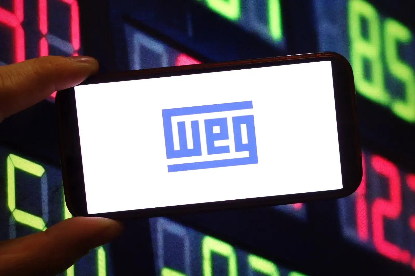 WEG vê crescimento pressionado pela alta do real apesar de exterior positivo