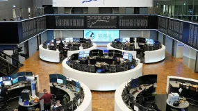 Bolsas da Europa avançam com queda do petróleo, mas tecnologia destoa