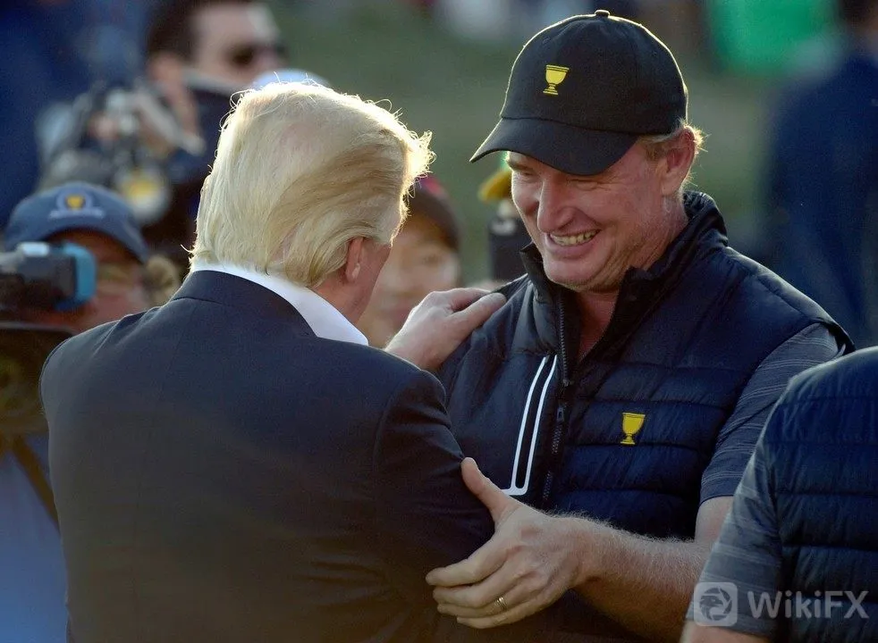 トランプ、アーニー・エルス