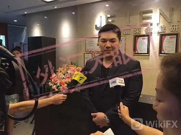 <b>关于Leighton雷顿</b>