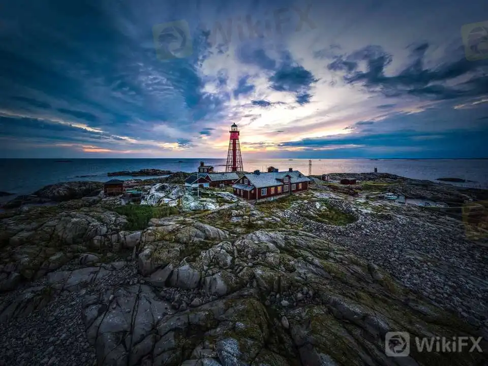 パターノスターホテル遠景。