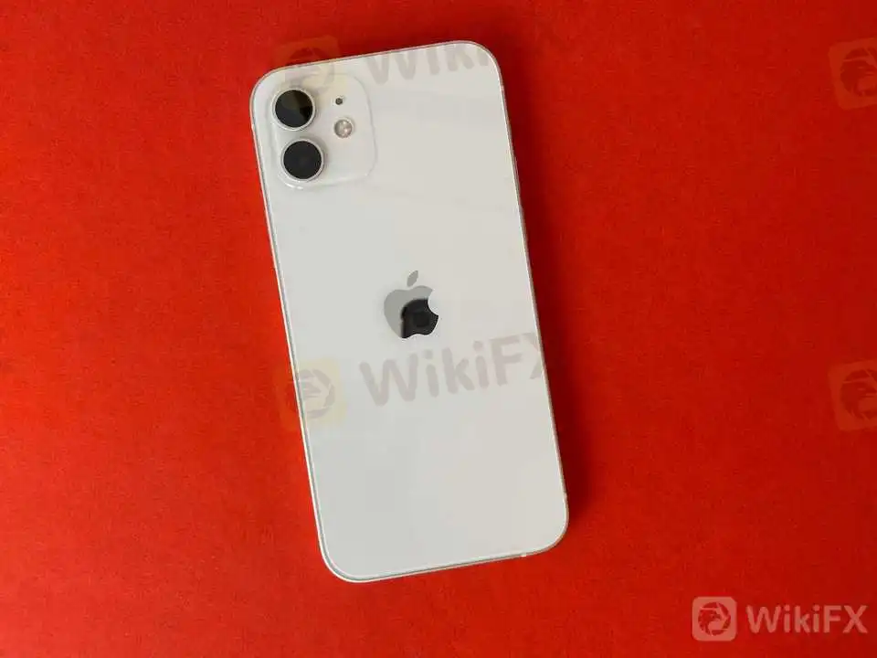 スマホ販売ランキング、アップル