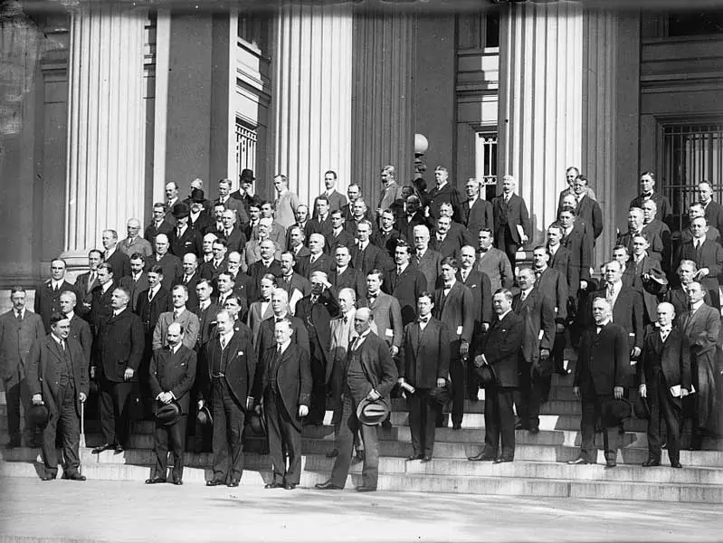 reserve_banks_open_1.jpg