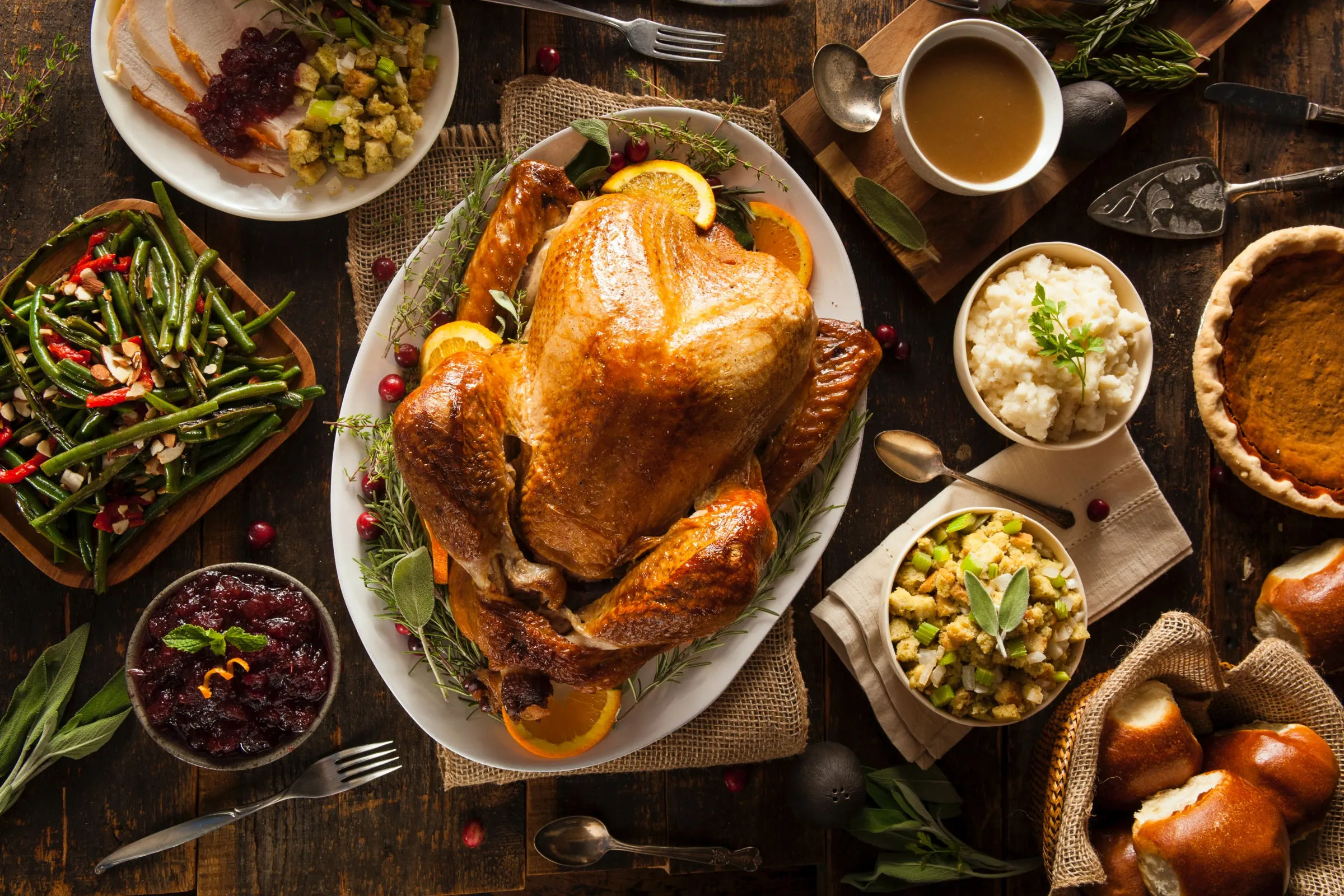 thanksgiving_dinner_bhofack2_gettyimages_副本.jpg