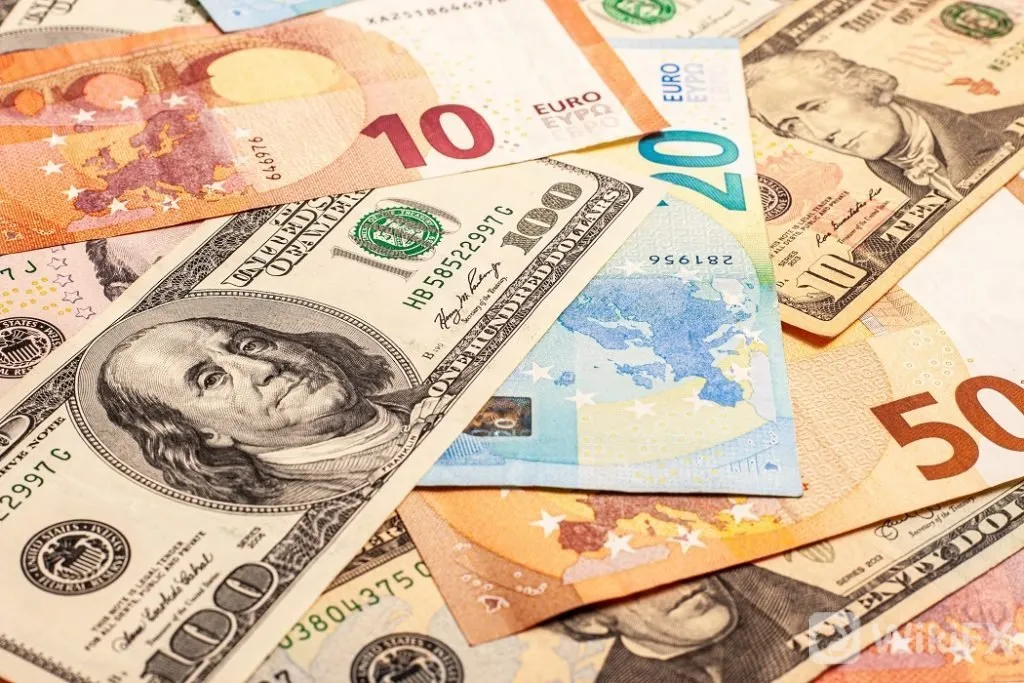 hard-currency-1024x683.jpg hard-currency-1024x683.jpg