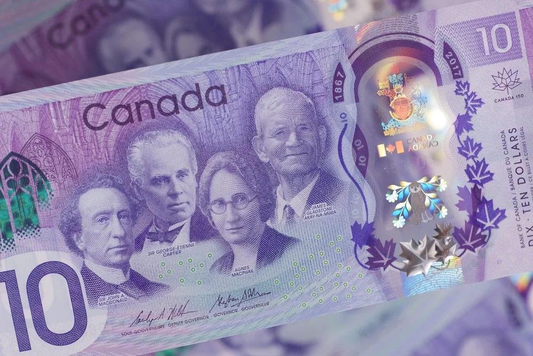 canadian-dollar-10.jpg canadian-dollar-10.jpg