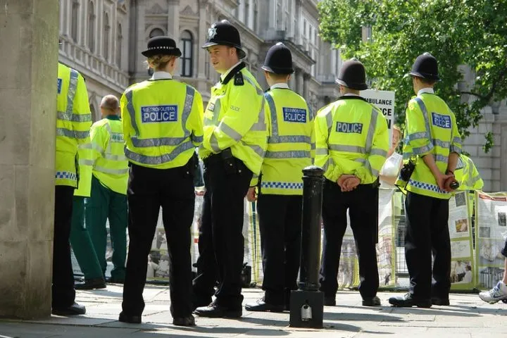 london-police-by-charles-roffey-e1615953674365.jpg london-police-by-charles-roffey-e1615953674365.jpg