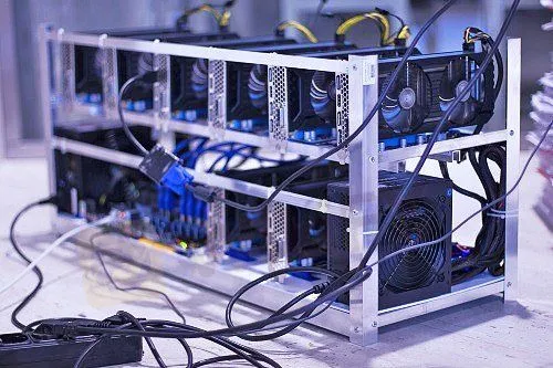 bitcoin_mining-5bfd7134c9e77c0058b1870d.jpg