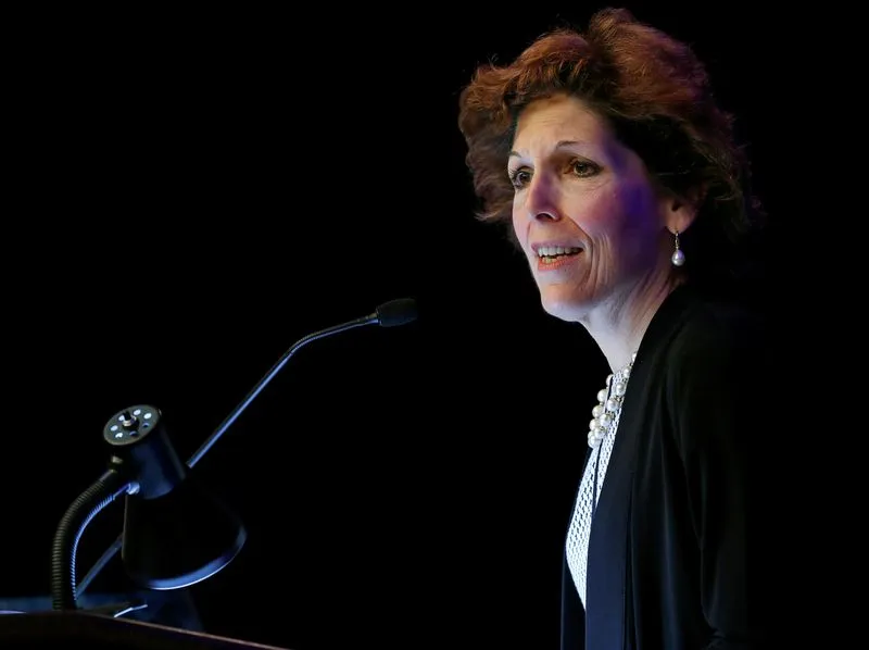 2022-04-22T200033Z_1_LYNXNPEI3L0VG_RTROPTP_3_USA-FED-MESTER.jpeg 2022-04-22T200033Z_1_LYNXNPEI3L0VG_RTROPTP_3_USA-FED-MESTER.jpeg