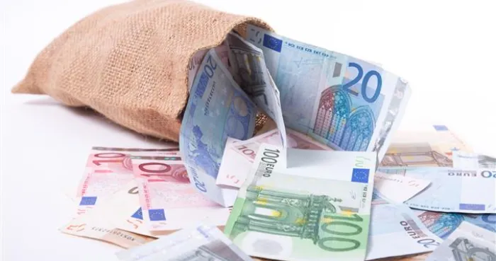 how-to-use-ppi-in-forex-trading_body_Moneyinabagdepictinginflation how-to-use-ppi-in-forex-trading_body_Moneyinabagdepictinginflation