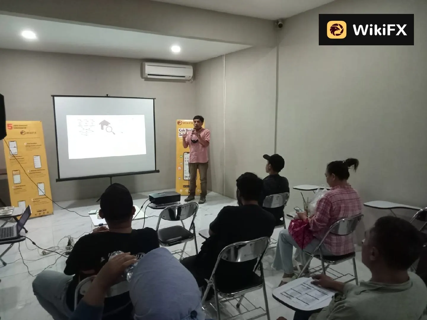 komitmen-wikifx-untuk-forex-indonesia.jpg komitmen-wikifx-untuk-forex-indonesia.jpg