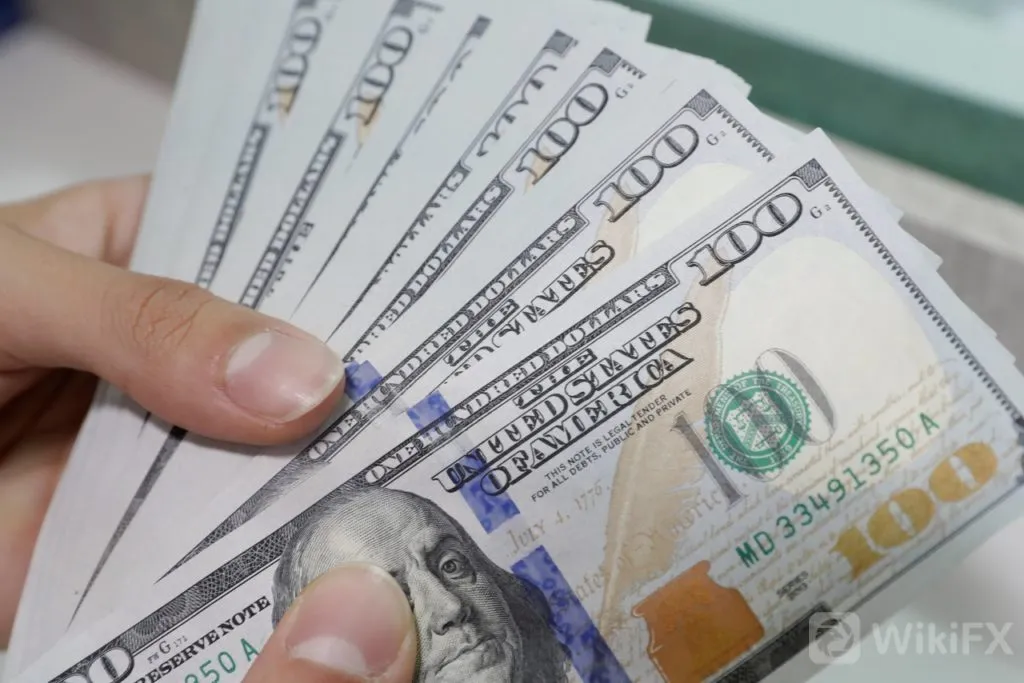 Dolar Dolar