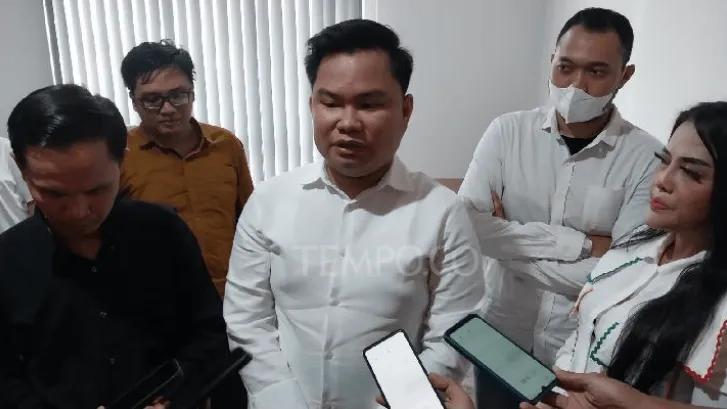 leo-chandra-ketua-baru-paguyuban-perkumpulan-trader-indonesia-bersatu.png leo-chandra-ketua-baru-paguyuban-perkumpulan-trader-indonesia-bersatu.png