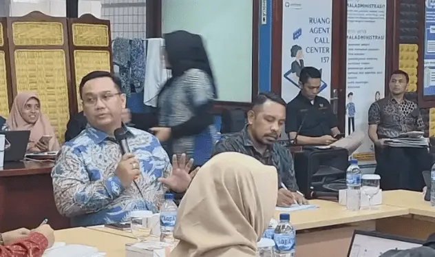 ombudsman-menerima-keluhan-pelaporan-konsumen-broker-forex-indonesia.png ombudsman-menerima-keluhan-pelaporan-konsumen-broker-forex-indonesia.png
