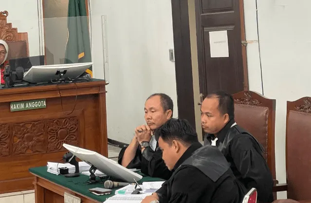 kuasa-hukum-para-nasabah-korban-salah-satu-pialang-berjangka-resmi-indonesia.png