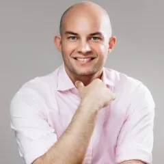 Tarik-Chebib-Capital-dot-com-240x240.jpg