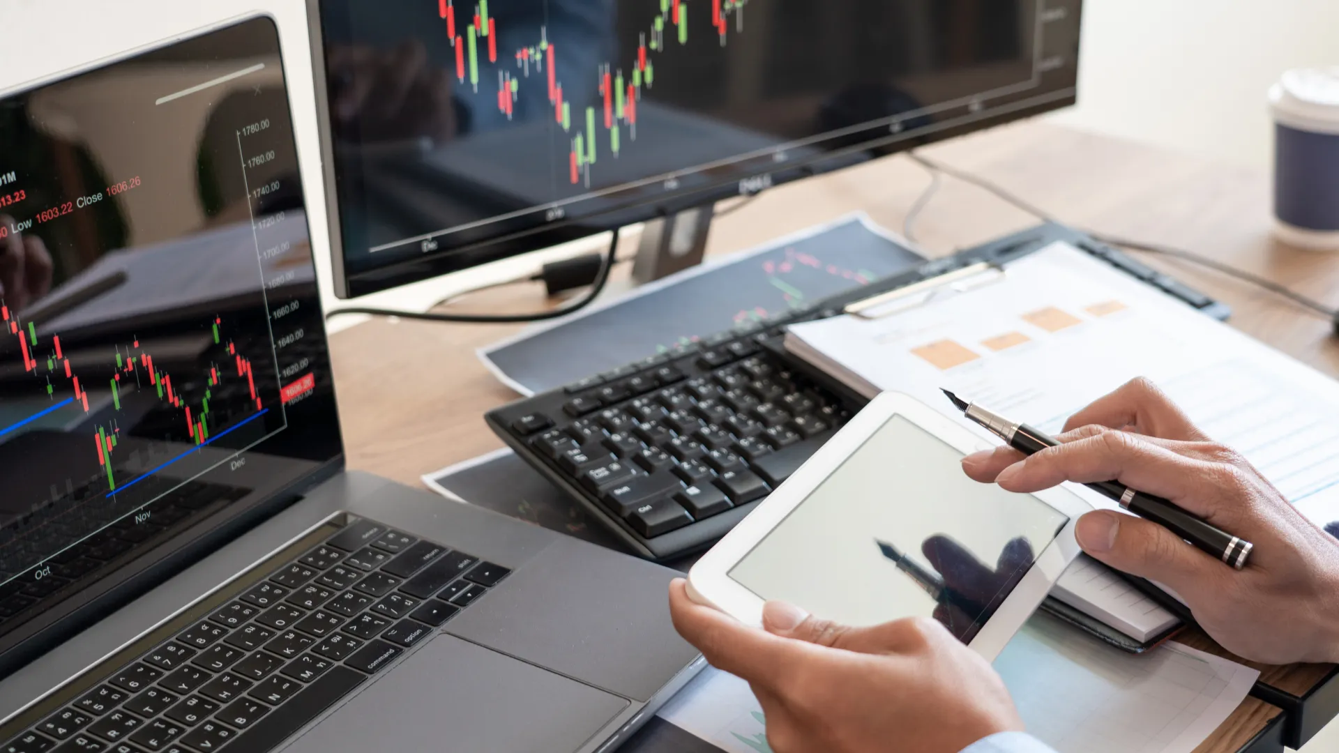 forex-trading.png forex-trading.png