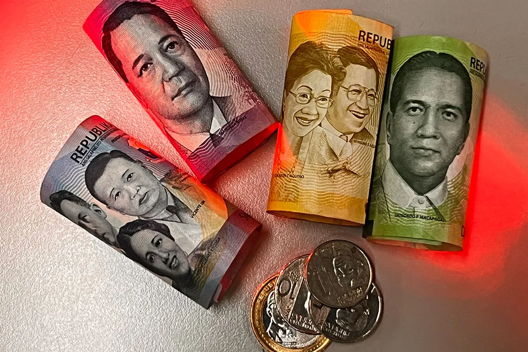 Peso-coins-currency.jpg Peso-coins-currency.jpg