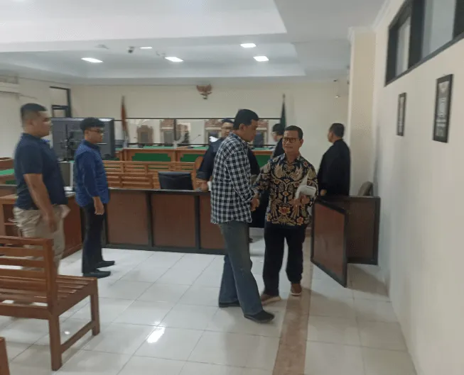 tim-kuasa-hukum-terdakwa-nur-achmad-affandi-eks-dirut-pt-taru-martani.png tim-kuasa-hukum-terdakwa-nur-achmad-affandi-eks-dirut-pt-taru-martani.png