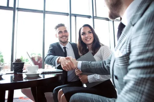 Clientela; Clients; Clientes Clientela; Clients; Clientes
