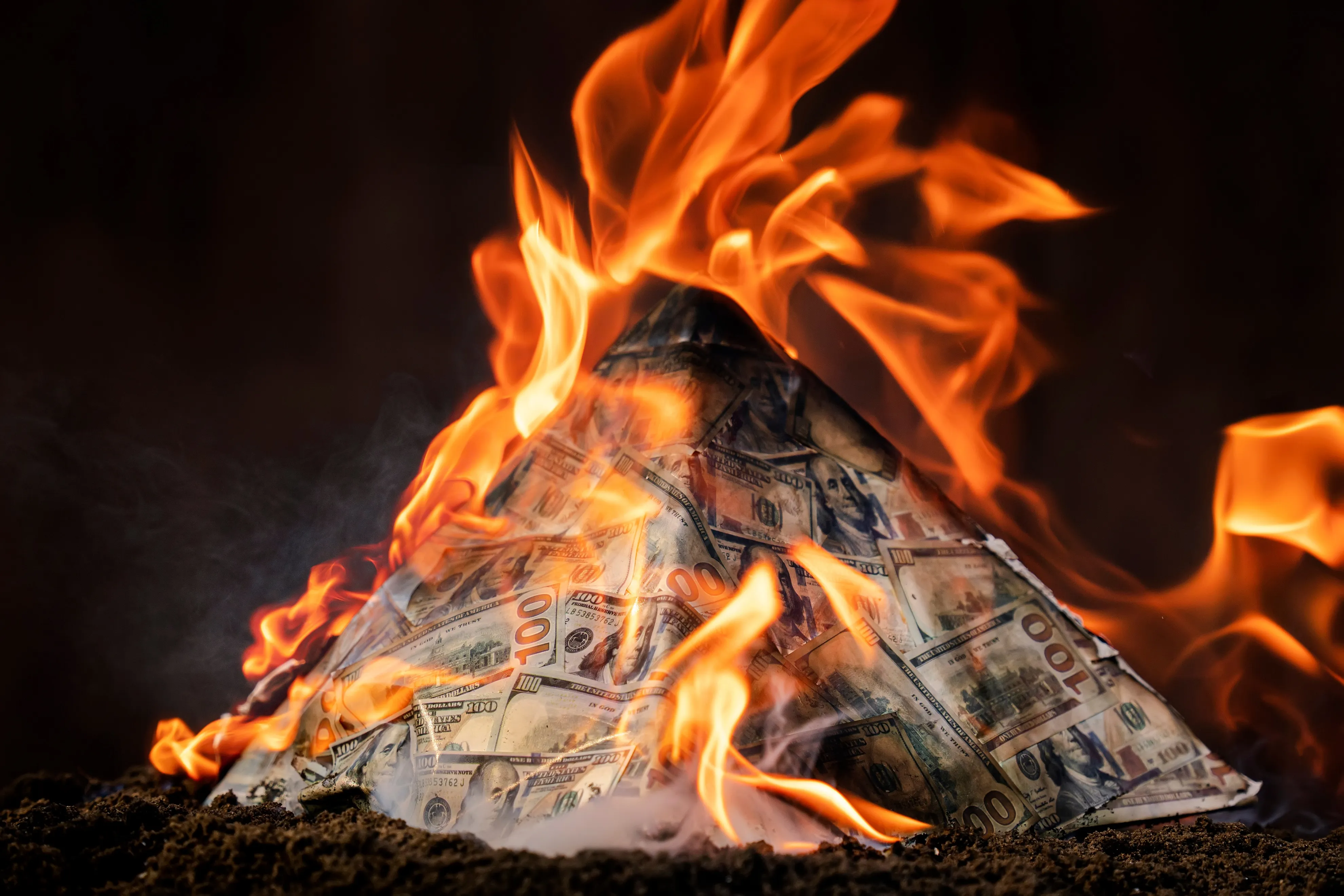 • Propaganda Enganosa • Sinais de Alerta Forex • Mercado Forex Pirâmide • Denúncia Forex