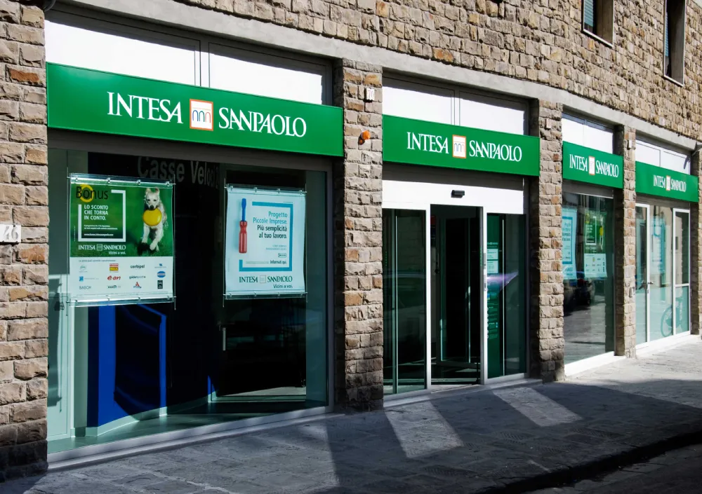 intesa sanpaolo (1).jpg