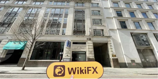 • corretora de investimentos