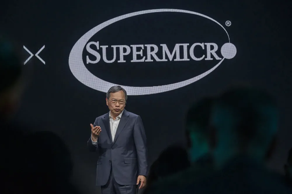 supermicro (1).jpg supermicro (1).jpg