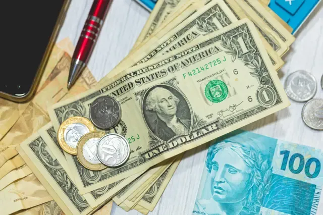 dolar hoje turismo cotação do dólar dolar venda hoje dolar hoje compra cotação dólar cotação dolar turismo hoje dólar turismo cambio dolar real compra de dolar hoje cambio dolar hoje dolar para venda hoje valor do dolar hoje são paulo comprar dolar turismo valor dolar turismo