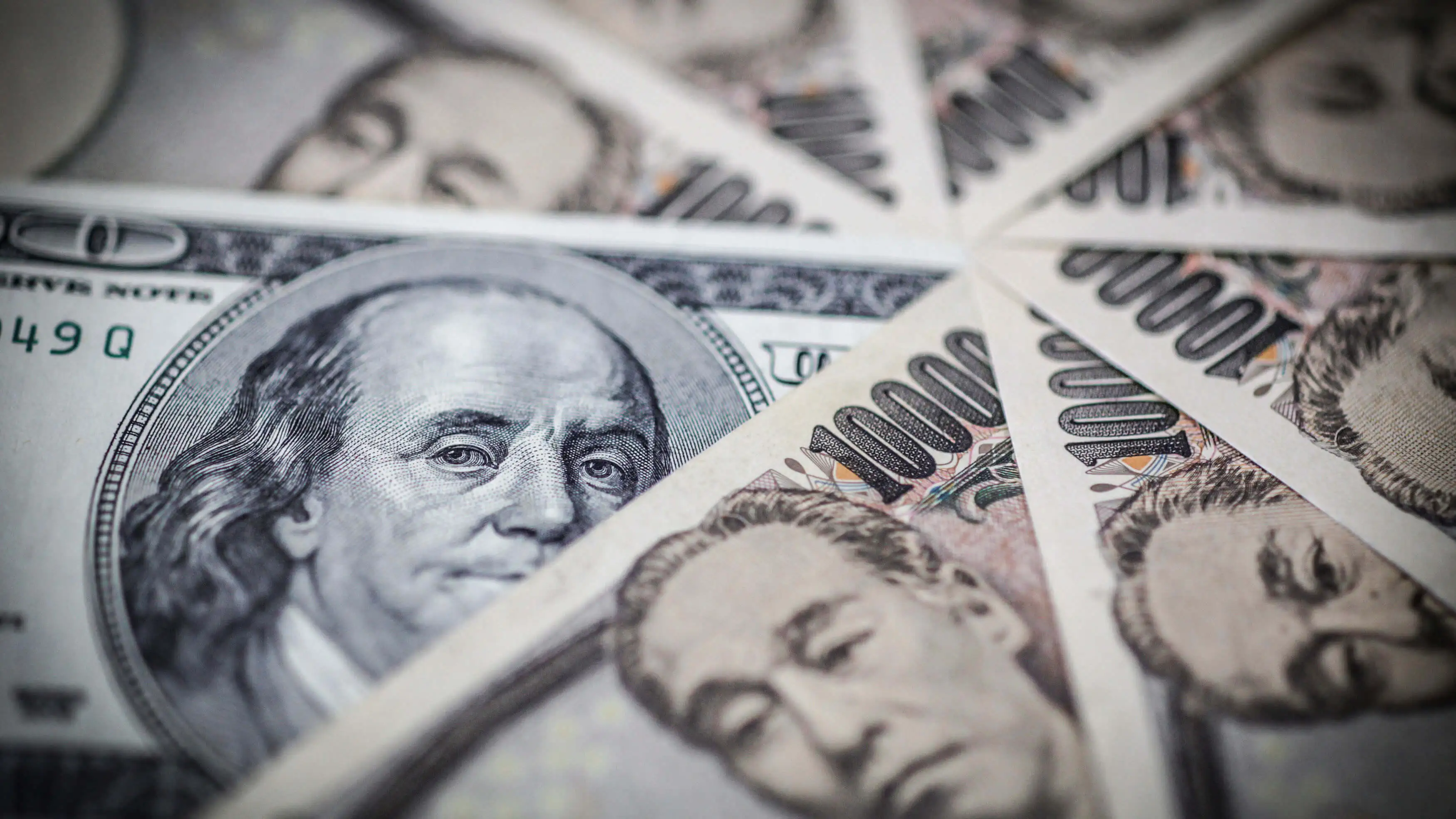 USD/JPY