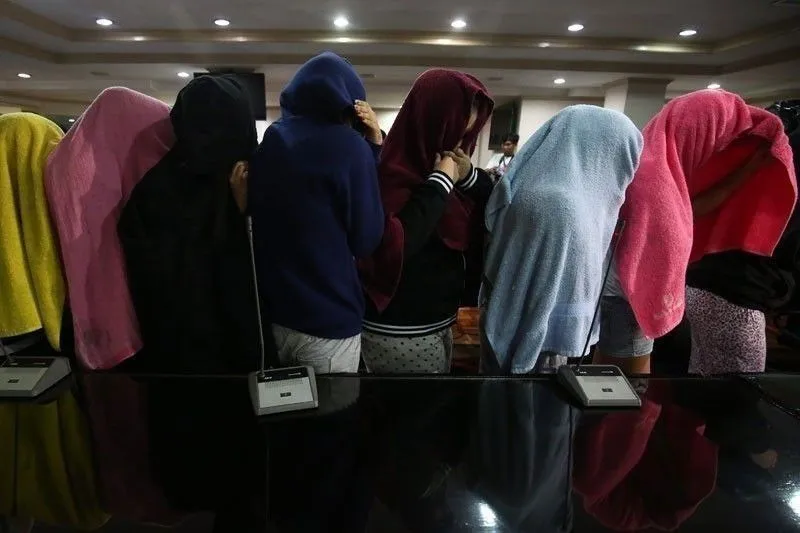 women-human-trafficking.jpg women-human-trafficking.jpg