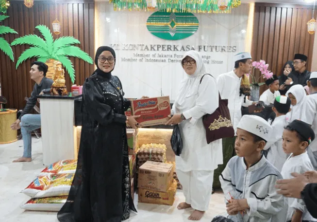kegiatan-sosial-broker-forex-kpf-2025-di-makassar-indonesia.png