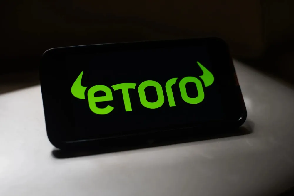 etoro.jpg