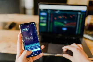 What Is EA in Forex Trading? How Does It Work?