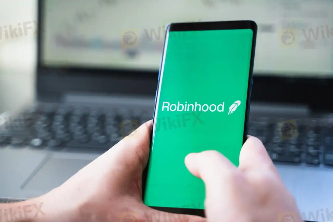 Robinhood Analysts Are All Over the Map - Barron's