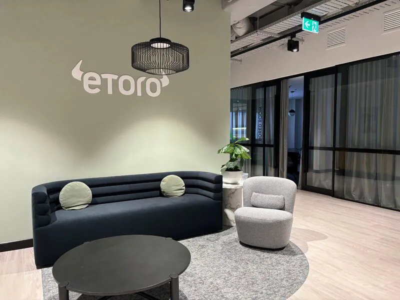 eToro.jpg eToro.jpg