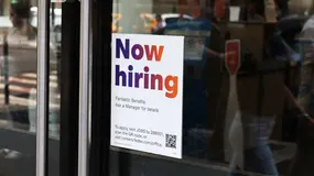 Bảng lương Phi nông nghiệp Mỹ tháng 9: Việc làm tăng 119.000, thất nghiệp chạm đỉnh 4 năm