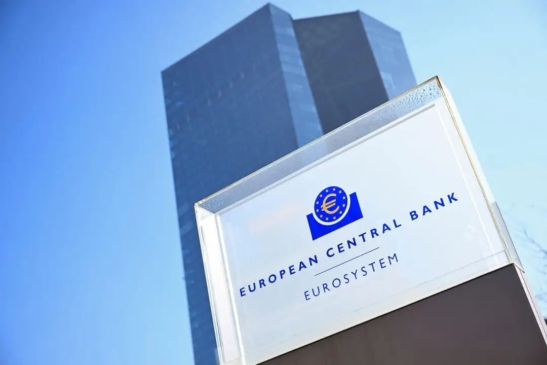 ECB 2026-2028: Giữ vững lãi suất 2% hay khởi động cắt giảm?
