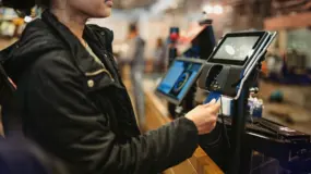 Lạm phát Mỹ "hạ cánh mềm" thành công? Dữ liệu tháng 12 vẽ nên bức tranh kinh tế đáng ngạc nhiên