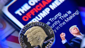 Bitcoin lao dốc hơn 3%, thanh lý khủng 865 triệu USD giữa cơn bão thuế quan Trump – Greenland