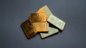 Cơn khát vàng của BRICS sẽ liên tục đẩy giá vàng lập kỷ lục mới trong năm 2026