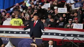 “Thật tuyệt vời”: Lời tuyên bố gây chấn động của Trump khiến USD lao dốc không phanh