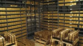 Mỹ sở hữu hơn 8.000 tấn vàng trong kho dữ trự giữa cơn sốt 6.000 USD/oz