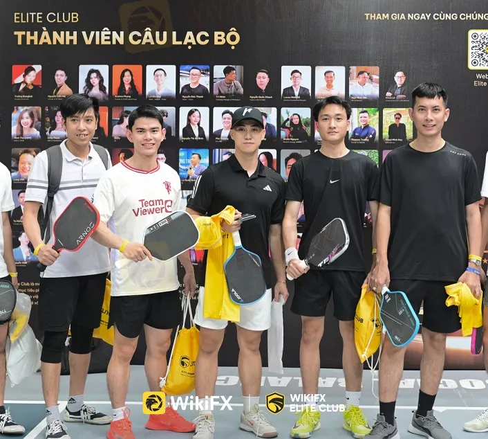 4-gathering.jpg 4-gathering.jpg