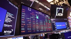 Chứng khoán Mỹ bùng nổ với hơn 1 nghìn tỷ USD giao dịch mỗi ngày: Thị trường đang nóng đến mức nào?